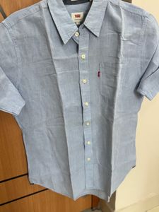 Levi&#39;s Slim Fit Shirt