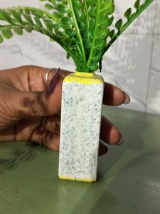 Decorative Ferns in glass Stone Vases (Set of 2)