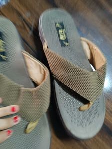 Comfortable Daego Italy Thong Flipflops