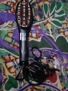 Mega Hair Straightener Brush