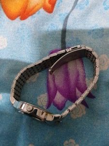 Festive Sale! Fastrack Sunburn Women Wrist Watch