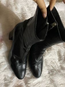 Zara Chic Black Boots