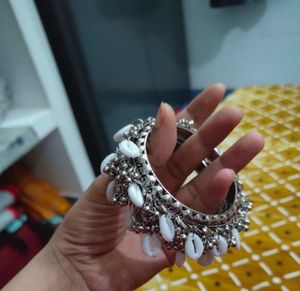 Seashell Bangle