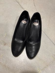 ZOOM Black Formal Heels