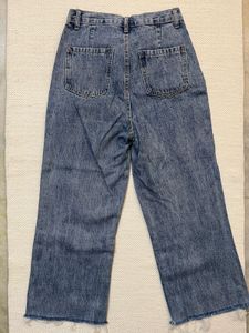 Flared High Waist Cropped Jeans Size 26