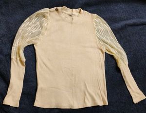 Woolen Net Sleeves Top