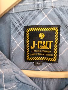 M Size Check Shirt