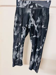 Nike Yoga Pant