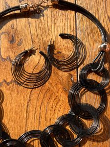 Black Necklace &amp; Earring Set