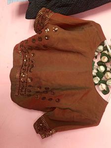 Elegant Brown &amp; Gold Sari