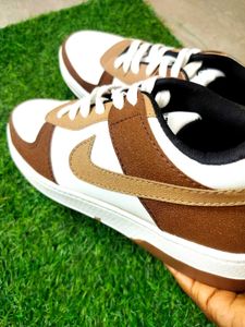 NIKE!!! Stylish Brown Sneakers