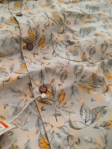 Men&#39;s Floral Button-Down Shirt