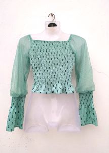 CUTE  BOW TOP ( Unused) 💚 ☘️🍃