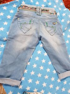 Girls 3/4th Jeans
