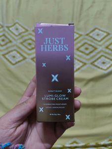 Just Herbs Lumi-Glow Strobe Cream✨
