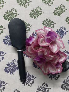 Black Cushioned Hair Brush