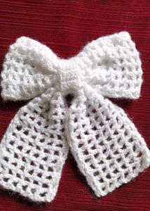 White Crochet Bow Accessory