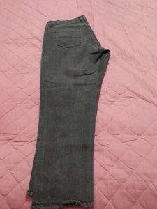 Jeans Mast And Harbour