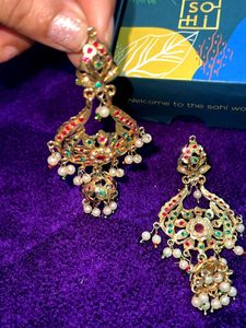 Elegant Gold Jhumka Earrings