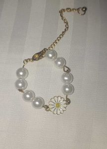 Daisy Pearls