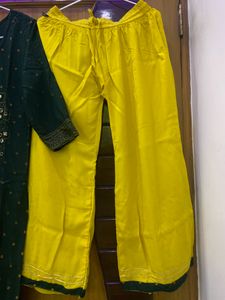 Kurti Set With Beautiful Colour Combination
