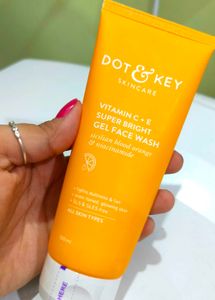 Dot & Key Vitamin C Face Wash