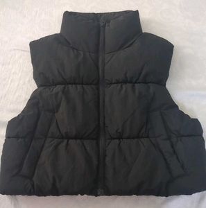 Black Puffer Gilet