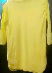&#34;Trendy Pre-loved Women’s Top – Great Condition&#34;