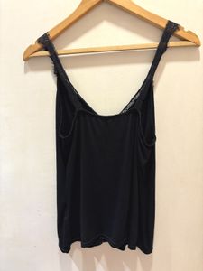 Amisu Beautiful Black Lace Trim Tank Top