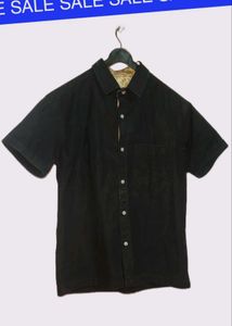 Men&#39;s Black Shirt (Size M)