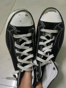 Converse Chuck Taylor High Rise Sneakers 👟