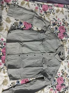 Men's Casual Button-Down Shirt