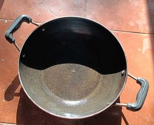 Sumeetra Non-Stick Kadhai (KD 12) hostel cooking.
