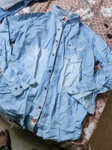 Levi&#39;s Denim Shirt