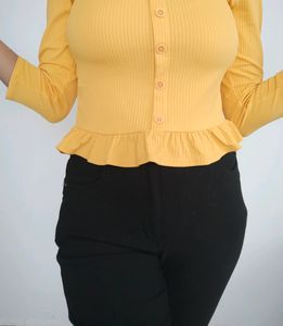 So Cute Yellow Crop Top 💛 New.. Unused