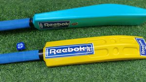 Reebok Cricket Bats (Set of 1)
