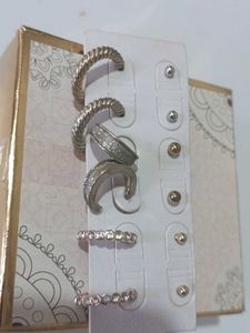 ❤️Latest korean Earrings Set With Beautiful box