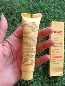 Myglaam Pop Xo Glow Goals Illuminating Sunscreen