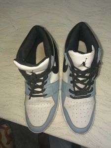 Air Jordan Like New Condition.