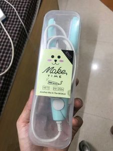 **FREE** Mini Hair Straightener