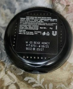 Lakme Unreal Dual Cover Pressed Powder