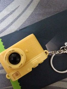 CAMEO KEYCHAIN
