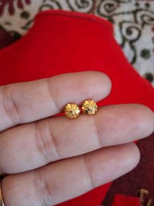 Beautiful New Star Shape Studs
