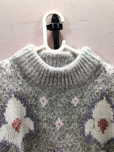 women&#39;s premium vintage old knitted sweater