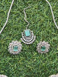 AD Necklace