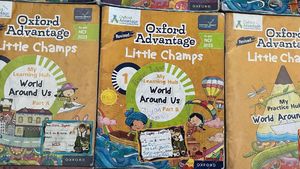 Oxford Advantage Textbook Set For Class1