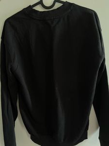 Black Sweatshirt