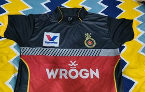 RCB Jersey with 'Virat' on the back
