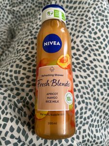 Nivea Fresh Blends Shower Gel