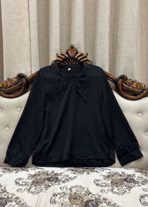 Elegant Black Blouse